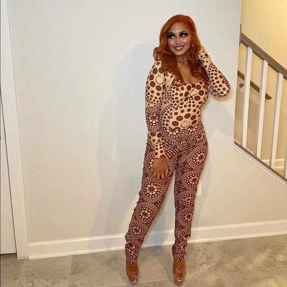 Brokenland.co on Instagram two piece set limited edition - Picture 2 of 6